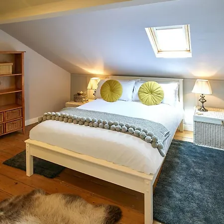 Host & - Isla House Сasa de vacaciones Whitby