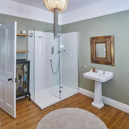 Holiday home Host & - Isla House Whitby