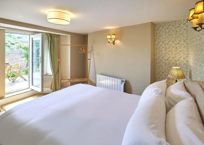 Host & - Isla House ويتبي