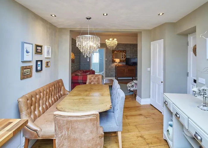 بيت للعطل Host & - Isla House